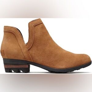 Sorel lolla cut out boot. Size 7.